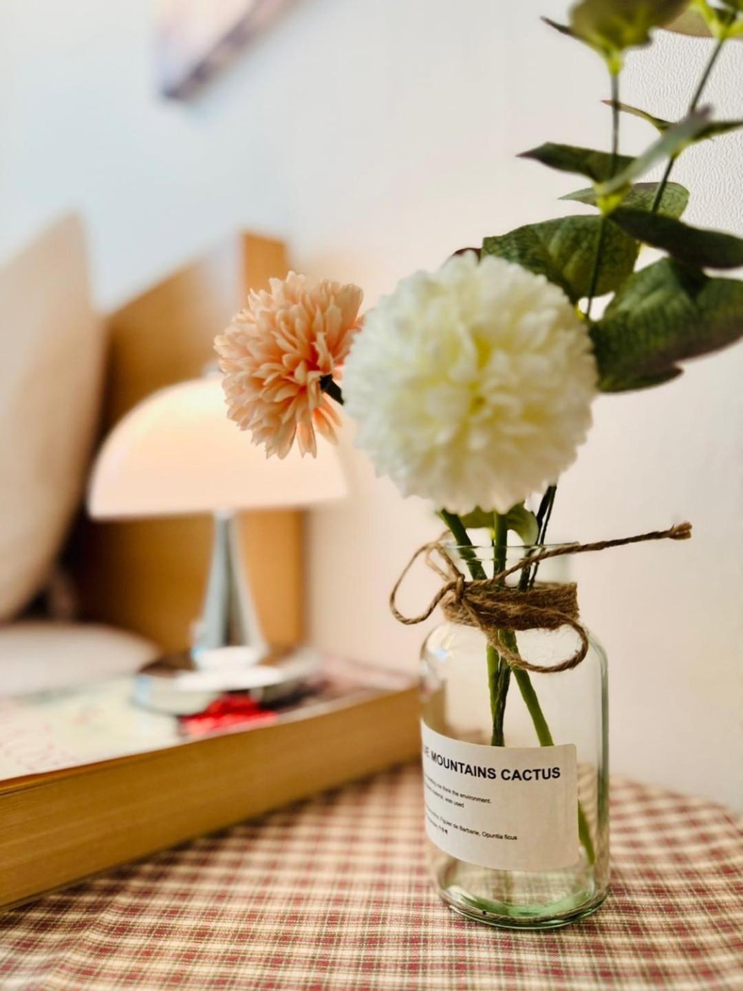 Apartment #new Open Sale#1 Stop To Hongdae Subway#3room 4bed 2bathtoom#cozy Rooftop#free Luggage Keeping#free Parking#close To K-pop Studio#many Restaurants